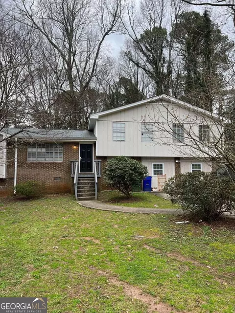 5858 Christopher Ln, Lithonia, GA 30058
