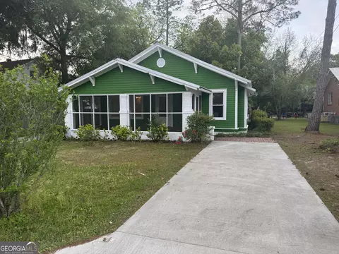106 E 7th St, Adel, GA 31620