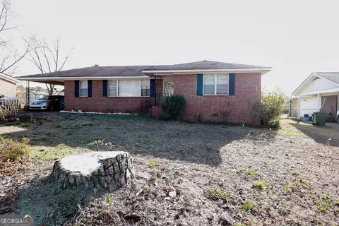 1361 Oakdale Dr, Griffin, GA 30224
