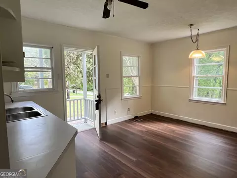 224 Memorial Dr, Barnesville, GA 30204 photo 7