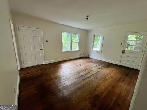 224 Memorial Dr, Barnesville, GA 30204 photo 6
