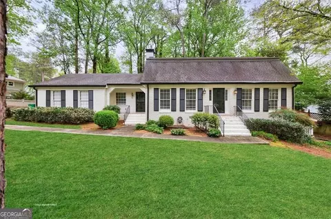 4943 Vernon Oaks Dr, Dunwoody, GA 30338
