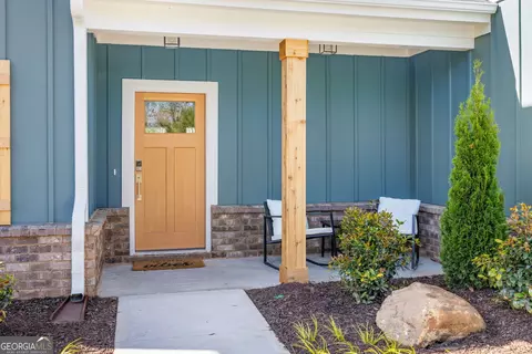 Exterior - 114 Planters Pointe Ct, Baldwin, GA 30511 photo 6 of 23