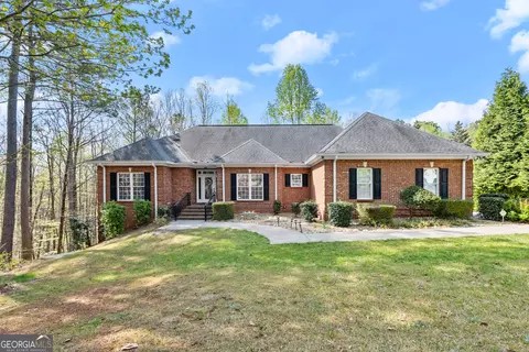 782 Plum Ln, Clarkesville, GA 30523