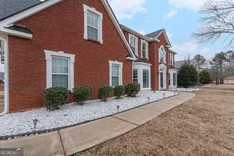 310 Creekside Cir, Hampton, GA 30228 photo 4