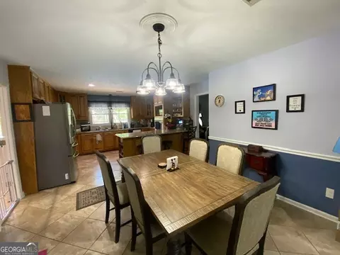 Dining - 1105 Priddy Rd, Lagrange, GA 30241 photo 2 of 2