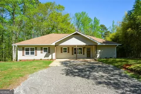 25 Howard Rd, Carrollton, GA 30116