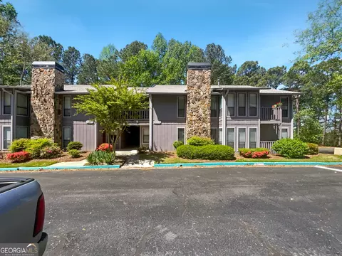 5062 Woodridge Way, Tucker, GA 30084