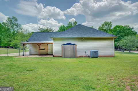 Exterior - 120 Five Oaks Dr, Covington, GA 30014 photo 8 of 16