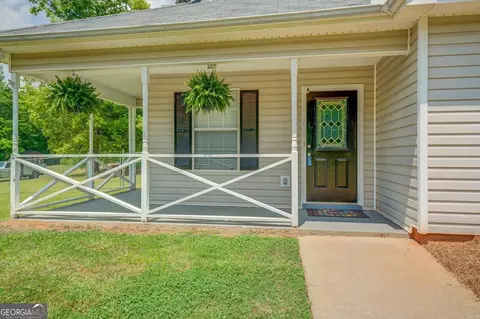 Exterior - 120 Five Oaks Dr, Covington, GA 30014 photo 2 of 16
