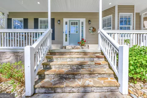 Exterior - 299 Foxdale Dr, Toccoa, GA 30577 photo 16 of 26