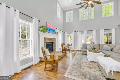Living - 299 Foxdale Dr, Toccoa, GA 30577 photo 1 of 12