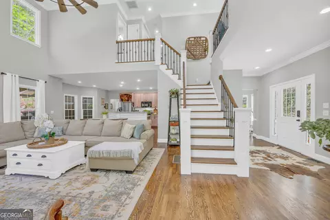 Living - 299 Foxdale Dr, Toccoa, GA 30577 photo 3 of 12
