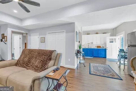 Living - 299 Foxdale Dr, Toccoa, GA 30577 photo 11 of 12
