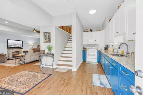 Kitchen - 299 Foxdale Dr, Toccoa, GA 30577 photo 13 of 14