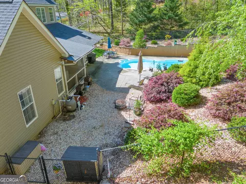 Exterior - 299 Foxdale Dr, Toccoa, GA 30577 photo 15 of 26