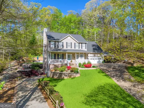 Exterior - 299 Foxdale Dr, Toccoa, GA 30577 photo 3 of 26