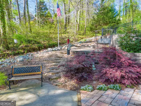 Exterior - 299 Foxdale Dr, Toccoa, GA 30577 photo 9 of 26