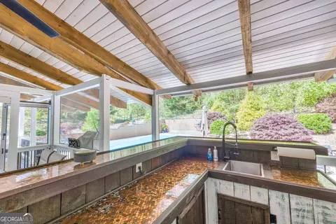Kitchen - 299 Foxdale Dr, Toccoa, GA 30577 photo 12 of 14