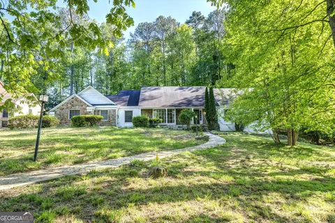 4340 Pompey Dr SW, Atlanta, GA 30331
