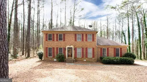 200 Brandon Mill Cir, Fayetteville, GA 30214