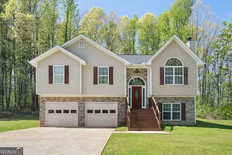 10 Indian Hills Dr, Rydal, GA 30171