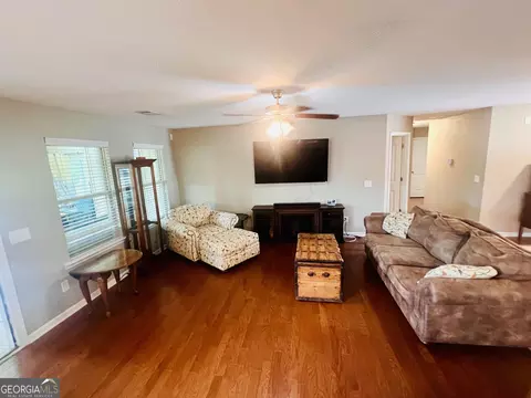 303 Haddenham Ct, Perry, GA 31069 photo 5
