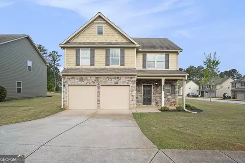411 Bandelier Cir, Hampton, GA 30228