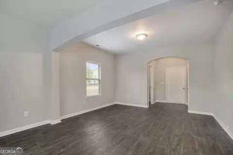 411 Bandelier Cir, Hampton, GA 30228 photo 3