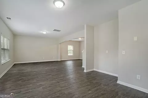 411 Bandelier Cir, Hampton, GA 30228 photo 2