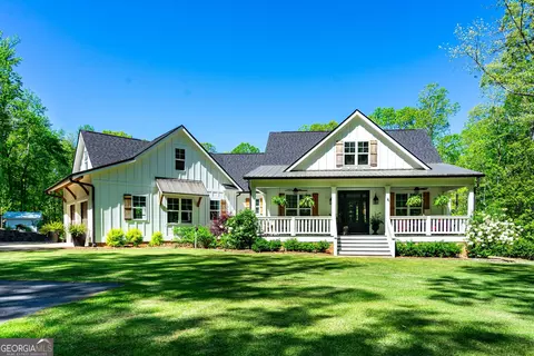 187 G St, Hamilton, GA 31811