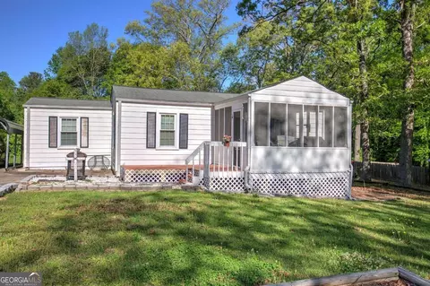 6357 Gordon St, Lithia Springs, GA 30122