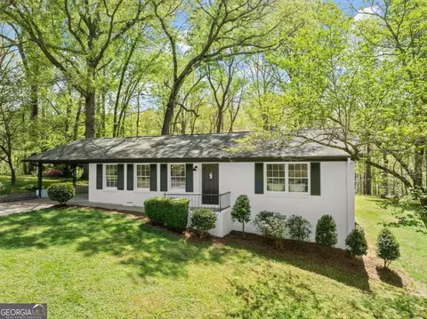 3639 Ledan Rd, Gainesville, GA 30506