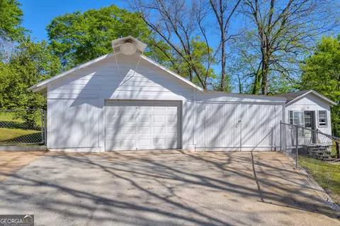 Exterior - 525 Skyview Ln, Toccoa, GA 30577 photo 6 of 9