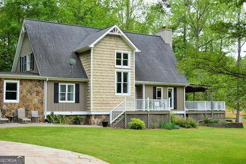 187 Dingler Rd, Moreland, GA 30259