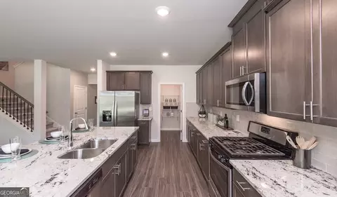 3594 Commodore Ct, Buford, GA 30519 photo 4