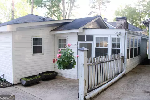 Exterior - 207 Waverly Way, Lagrange, GA 30240 photo 13 of 20