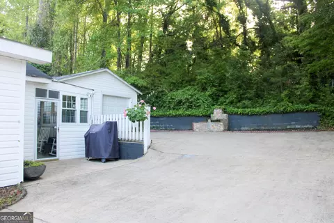 Exterior - 207 Waverly Way, Lagrange, GA 30240 photo 12 of 20