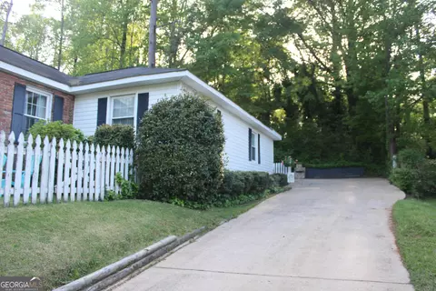 Exterior - 207 Waverly Way, Lagrange, GA 30240 photo 11 of 20
