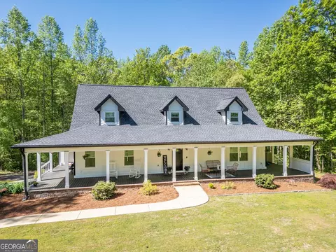 784 Lakeview Dr, Newborn, GA 30056