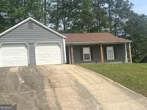 5940 Homestead Cir, Rex, GA 30273