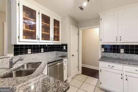 625 Bourbon St, Mcdonough, GA 30253 photo 7