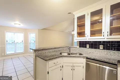 625 Bourbon St, Mcdonough, GA 30253 photo 6