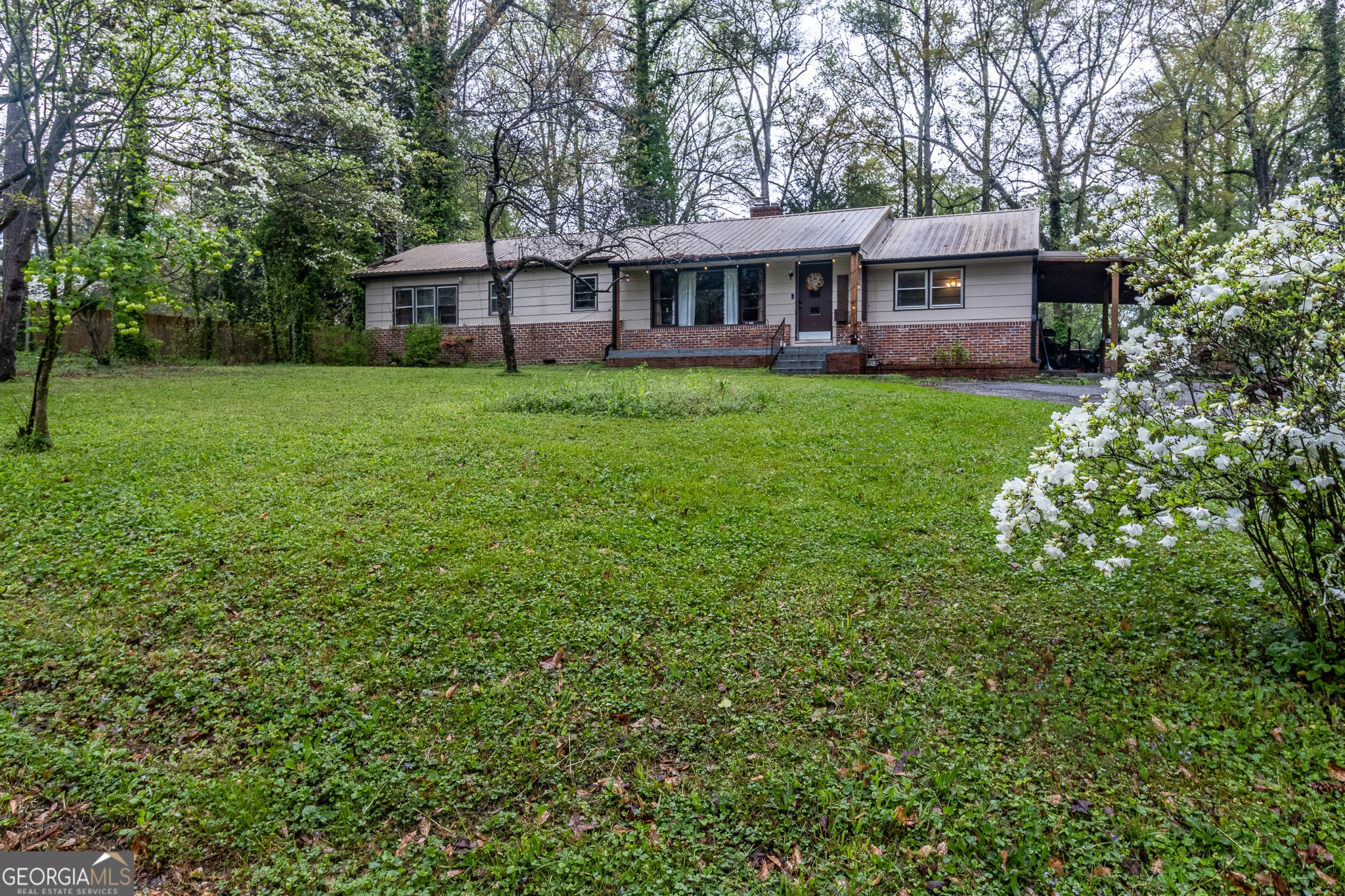 404 Whispering Pnes Ln