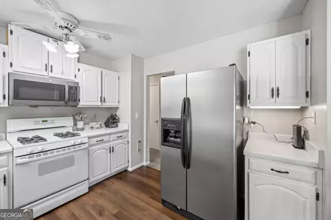 Kitchen - 68 Van Mar Dr, Toccoa, GA 30577 photo 1 of 4