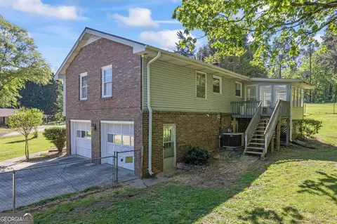 Exterior - 68 Van Mar Dr, Toccoa, GA 30577 photo 3 of 10