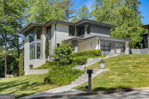 1242 Lenox Cir NE, Atlanta, GA 30306
