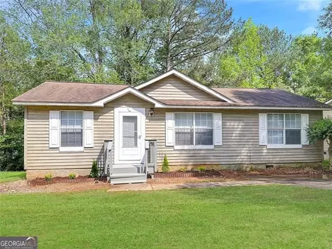 2914 Fields Dr, Lithonia, GA 30038
