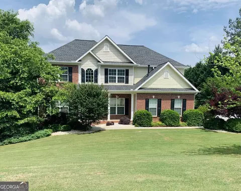 345 Persimmon Dr, Sharpsburg, GA 30277
