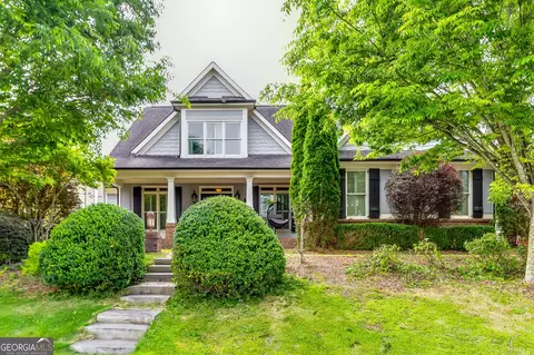 407 Silvermist Ct, Loganville, GA 30052